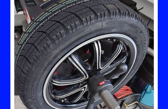 日産　クリッパー　１５インチ　持ち込みスタッドレスタイヤ交換は大阪の経験豊富なRTガレージにお任せください。