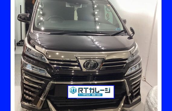 トヨタ　ヴェルファイア　１８インチ　持ち込み　タイヤ交換は大阪の経験豊富なRTガレージにお任せください。