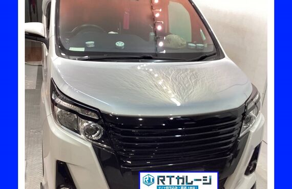 トヨタ　ノア　１９インチ　持ち込み　裏組タイヤ交換は大阪の経験豊富なRTガレージにお任せください。