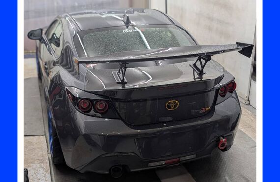 トヨタ　GR８６　１８インチ　持ち込み・直送タイヤ交換は経験豊富なRTガレージへお任せ下さい。