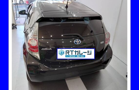 トヨタ　アクア１５インチ直送タイヤ交換は経験豊富な大阪のRTガレージにお任せください。